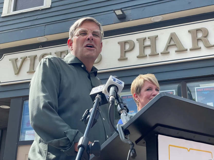 Republican gubernatorial candidate Bob Stefanowski and his running mate, Laura Devlin, release their tax-cutting plan in New Haven.
