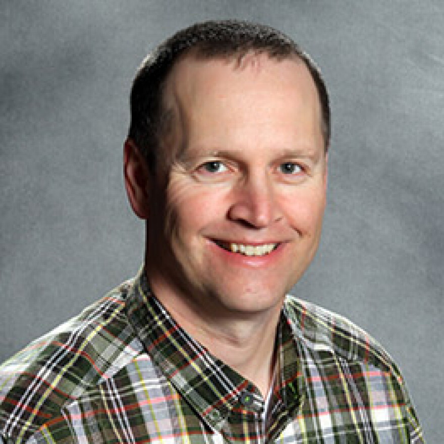 Dr. Paul Broderick