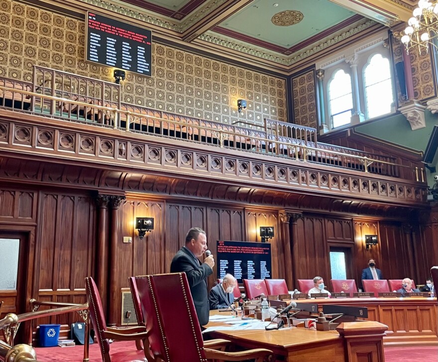 Sen. Rob Sampson, R-Wolcott, urging opposition to the governor’s emergency powers before an empty visitors’ gallery. The Capitol remains largely off limits to the public.