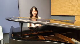 Elena Xu at the piano.