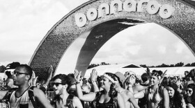 The crowd at Bonnaroo's gate in 2019