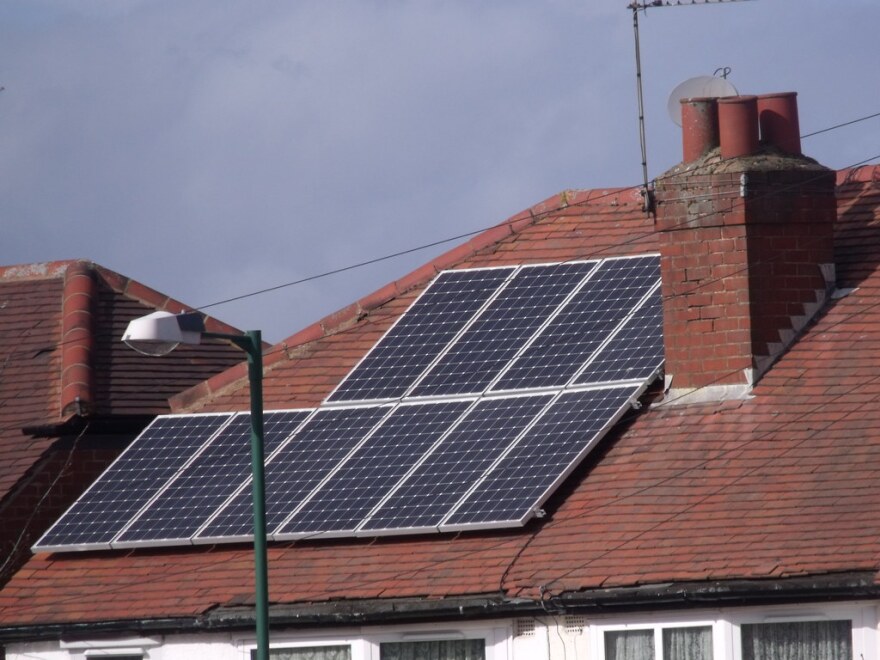 solar_roof_panel.jpg