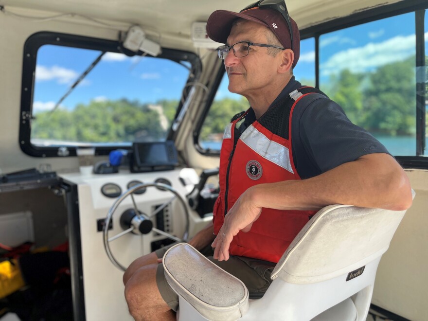 Dan Stilwell is a professor of electrical and computer engineering. Stilwell is director of Virginia Tech’s marine autonomy and robotics program, and is part of the interdisciplinary team working on the project to improve technologies that can study the ocean.