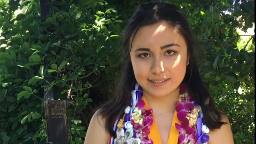 Lulabel Seitz, 17, was the Class of 2018 valedictorian at Petaluma High School in northern California. In the middle of her graduation's commencement speech, school officials disconnected her microphone.
