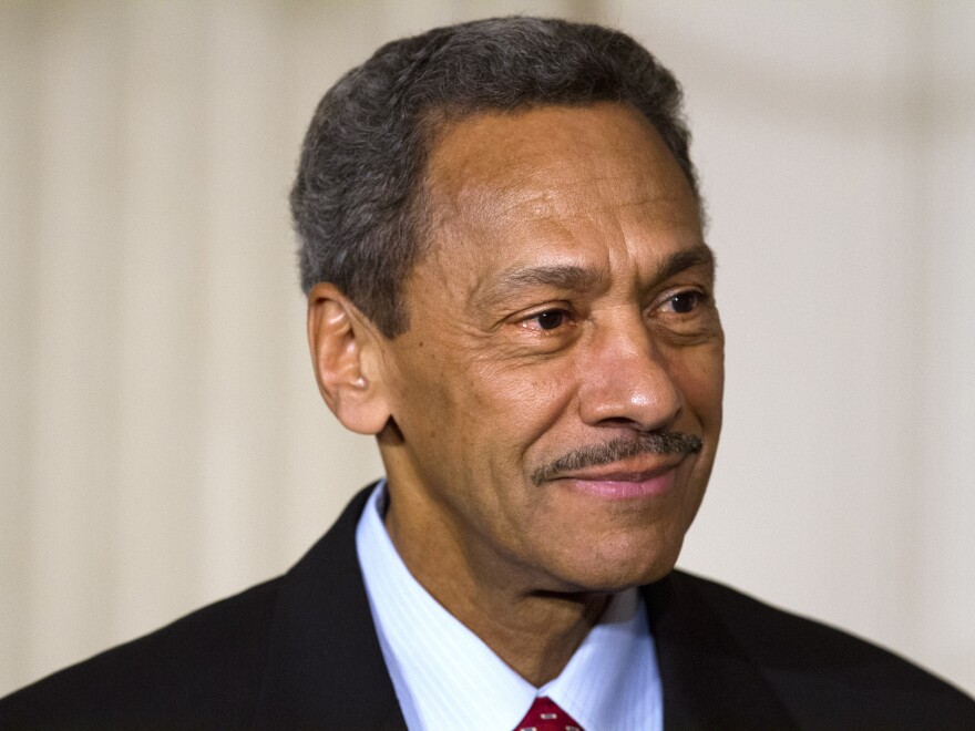 "The challenge is to get lenders to make loans," Federal Housing Finance Authority Director Mel Watt says.