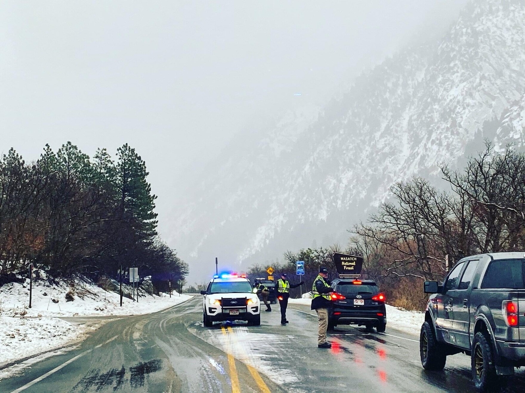 UDOT now offering Cottonwood Canyons stickers for this winter