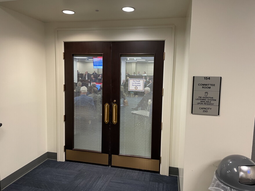 Kentucky lawmakers taking part in required ethics training