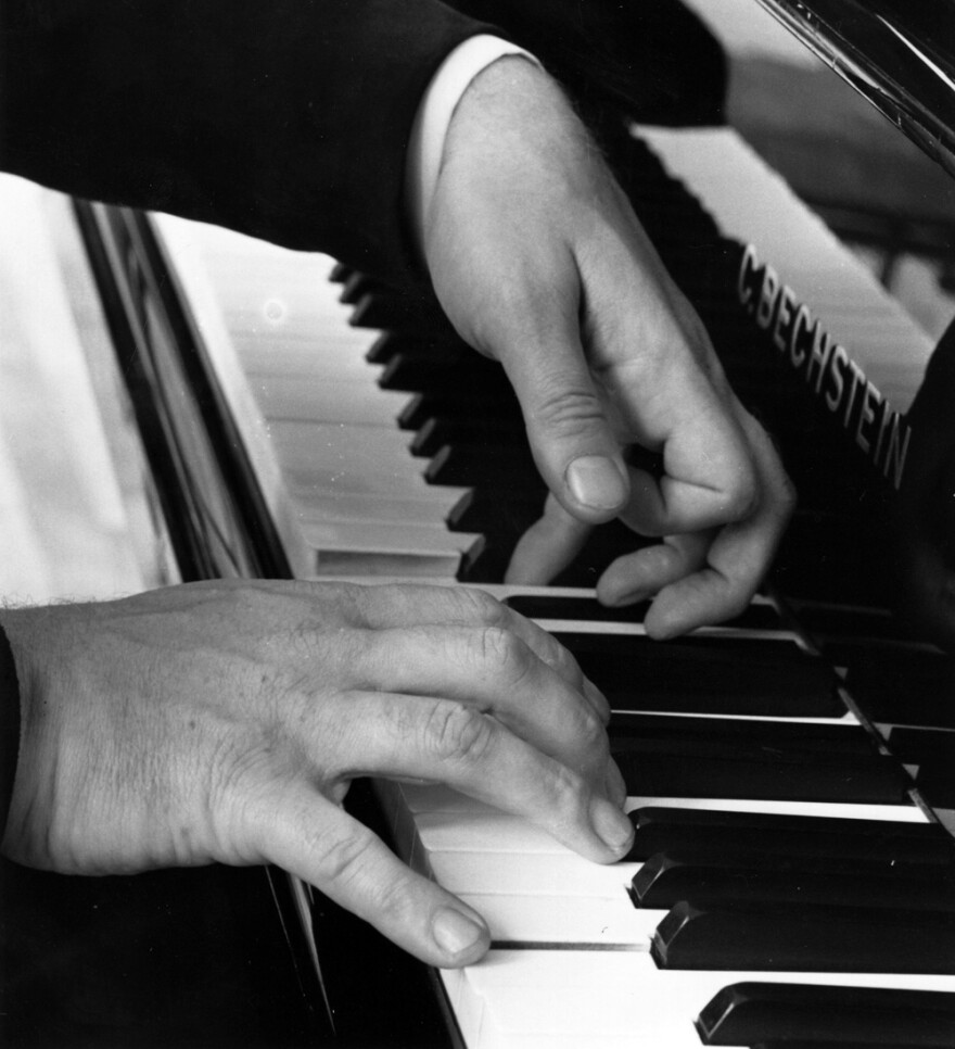 Sviatoslav Richter's hands, photographed in 1961.