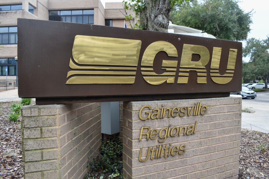 The GRU building sign in downtown Gainesville. (Emma Tufano/WUFT News)