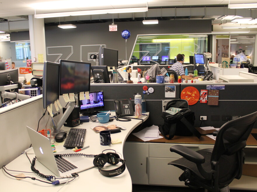 <em>Laura's desk.</em>