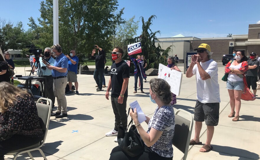 protesters_at_inslee_presser_-_columbia_basin_college_-_tri_cities_-_063020_0.jpg