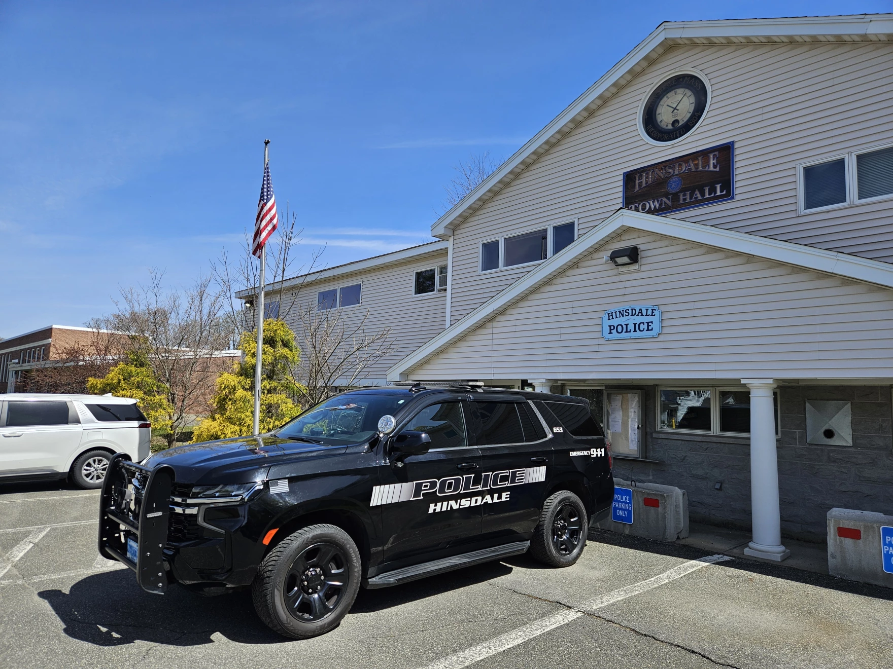 Emails detail violent threats made by former Hinsdale officer