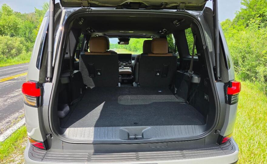 2026 Lexus GX 550 Luxury cargo