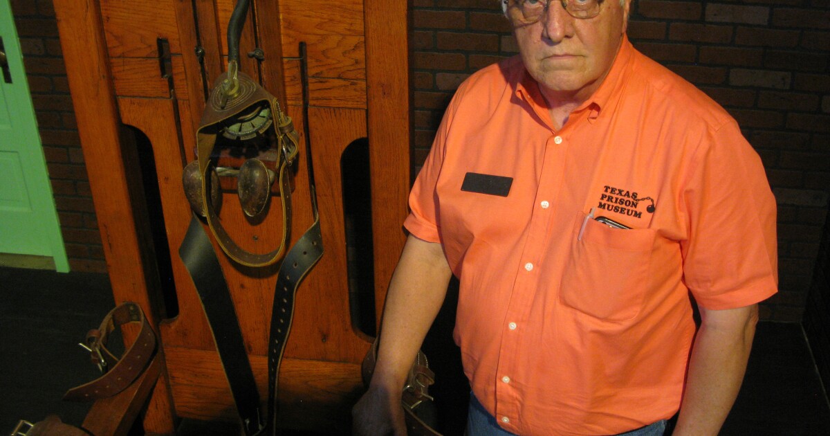 From Homemade Weapons To Inmate Art, An Inside Look At Life Behind Bars ...