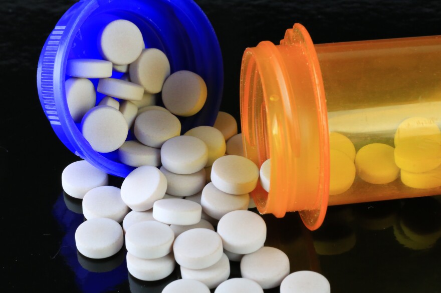 Sometimes doctors rapidly taper their chronic pain patients' opioid doses. Now a federal agency recommends against this. [Douglas Sacha / Getty Images]