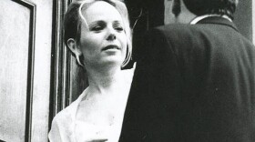 Dani Shapiro examines her long-time marriage in the memoir, <em>Hourglass</em>.