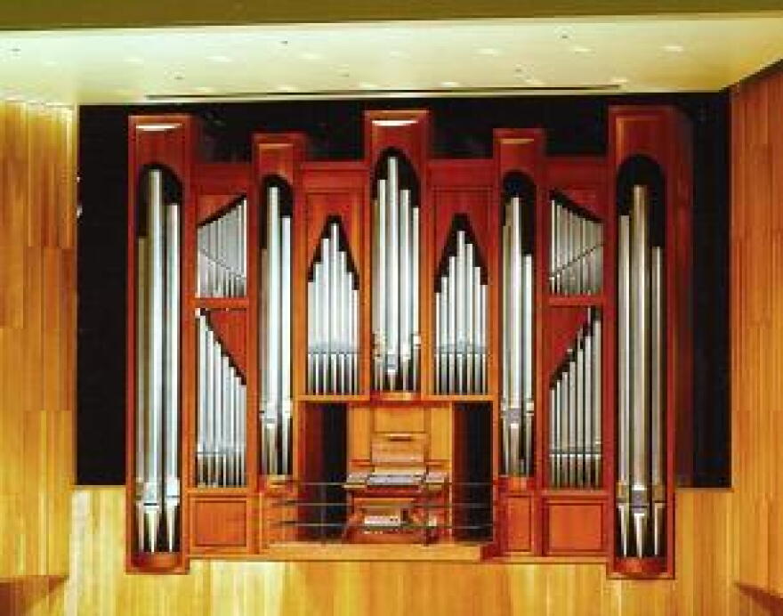 Slee Hall Organ,