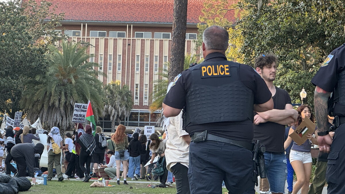 The University of Florida threatens student protesters with suspension and banishment - Vimarsana News
