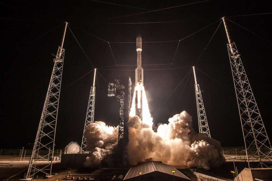A United Launch Alliance (ULA) Atlas V rocket carrying GOES-R spacecraft for NASA and NOAA lifts off from Space Launch Complex-41 at 6:42 p.m. EST. Photo: ULA