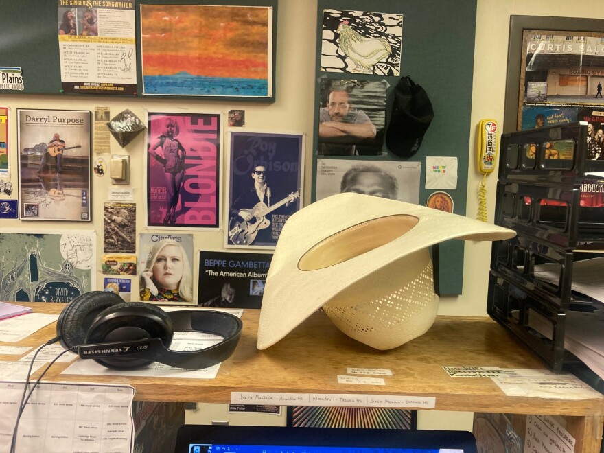 Proper, on-air cowboy hat etiquette (Glenn Spiller's headwear)