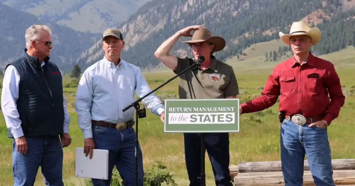 Feds move to return threatened grizzly bear management to the states