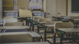 How are high schools teaching their students about impeachment? (Feliphe Schiarolli/Unsplash)