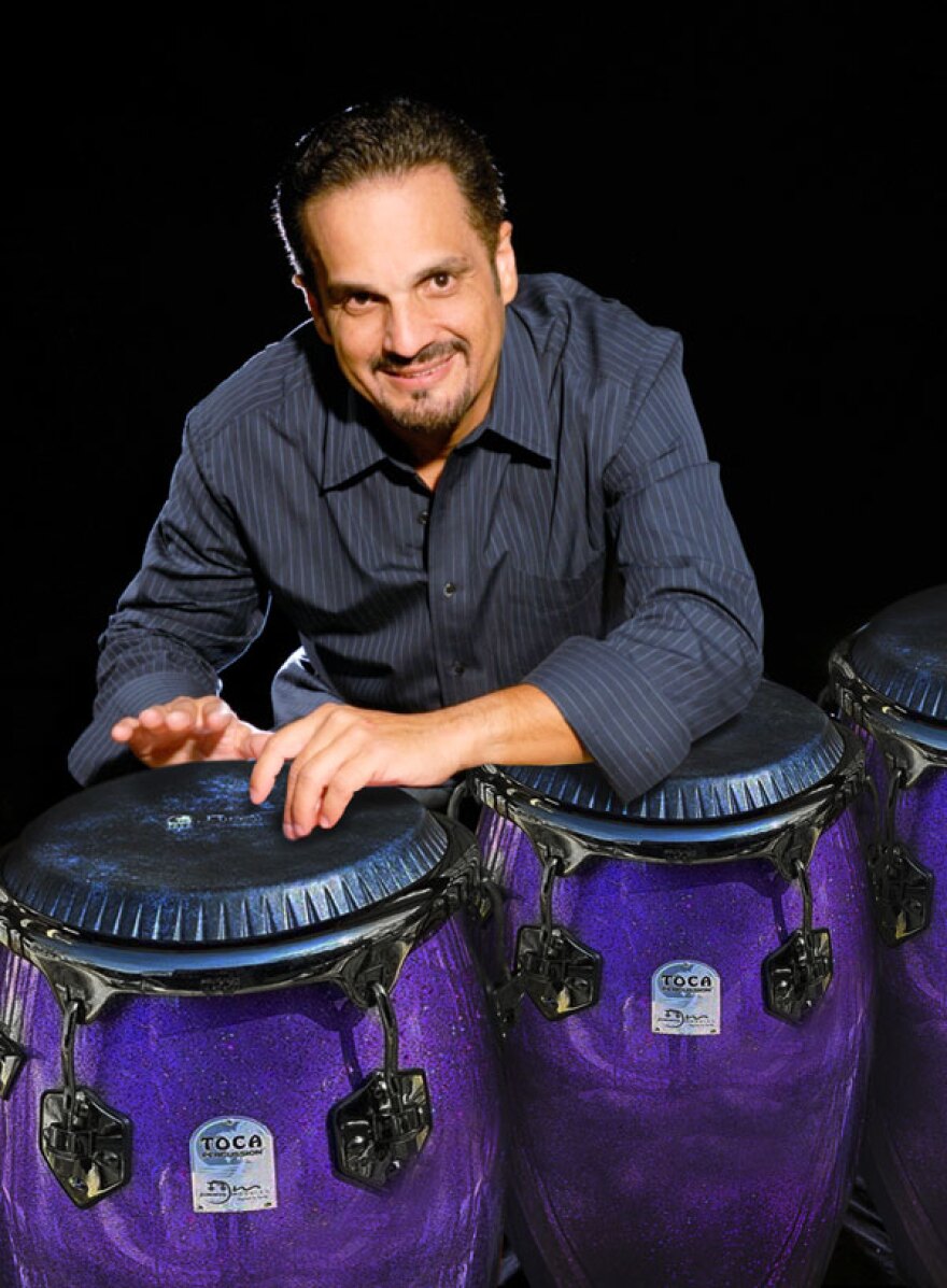 Jimmie Morales Toca Percussion