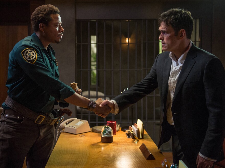When Secret Service agent Ethan Burke (Matt Dillon) travels to Wayward Pines, Idaho, in search of two missing federal agents, Sheriff Arnold Pope (Terrence Howard) starts to feel territorial.