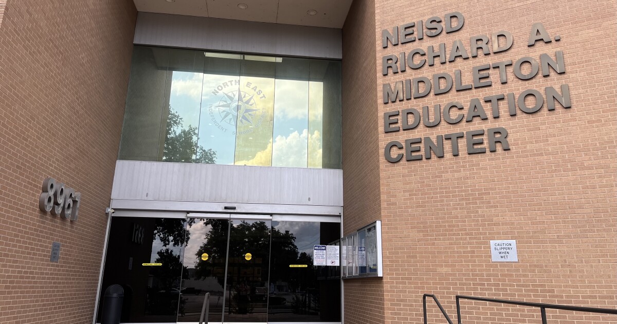 Texas Education Agency recommends conservator oversee North East ISD