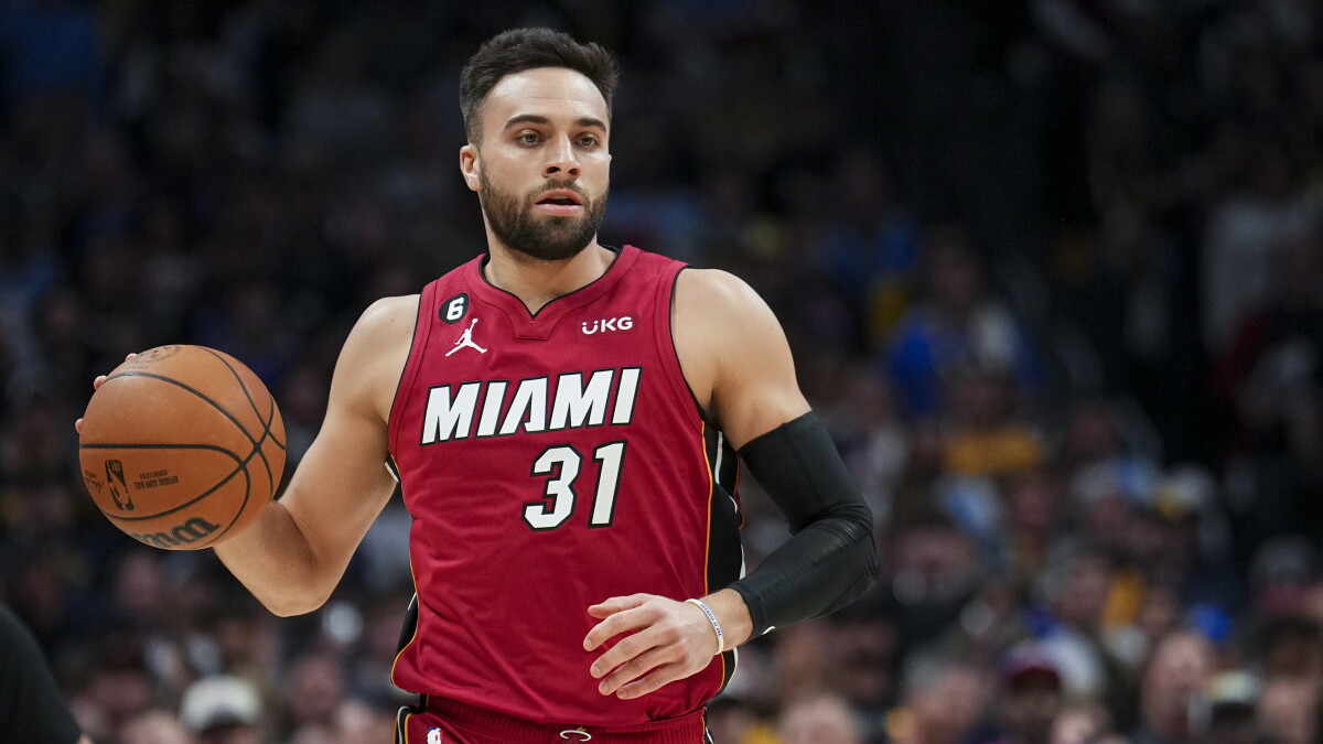 The Cavs make smart moves in the NBA's 'frenzied' free agency market - Vimarsana News