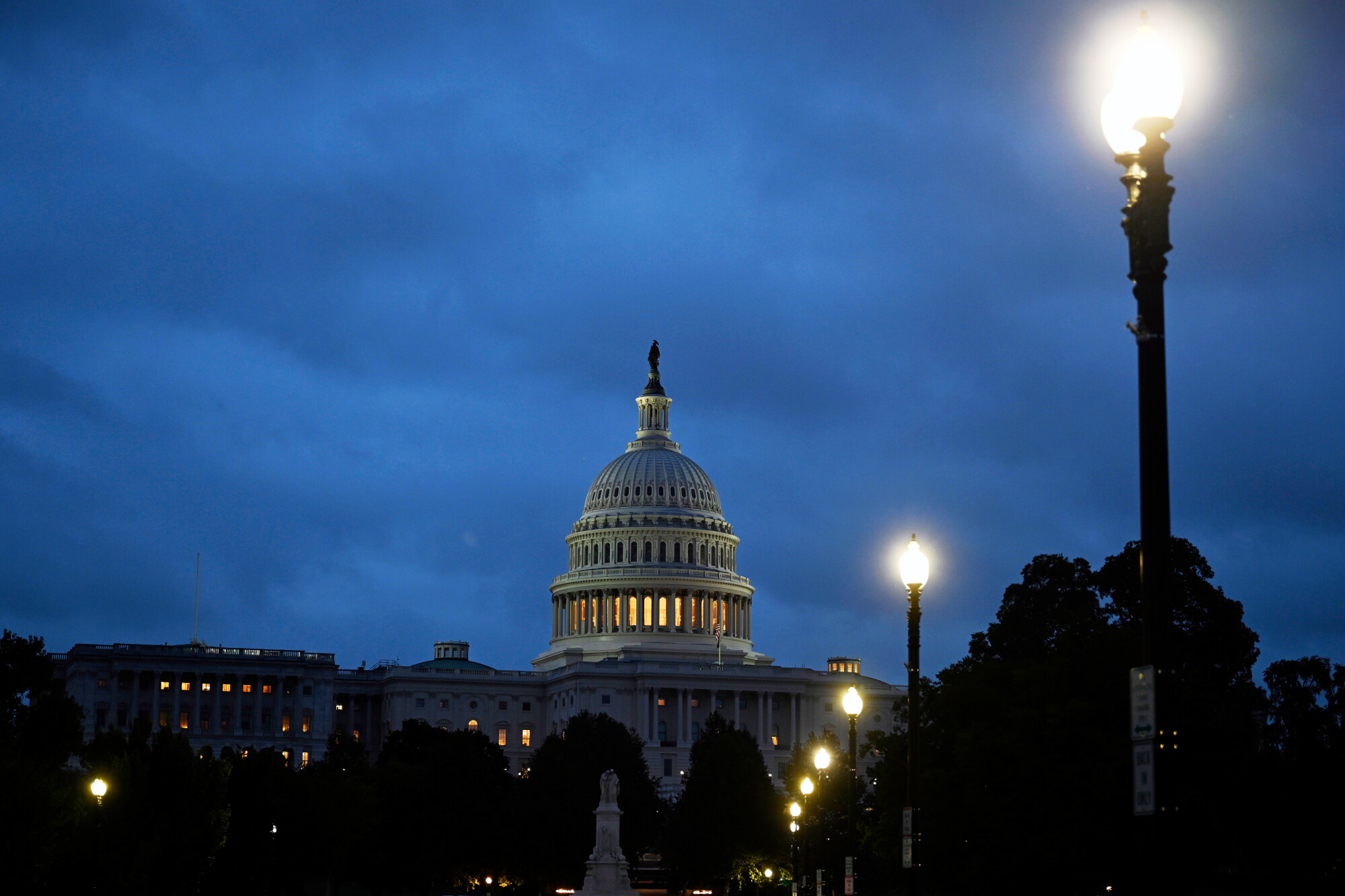 Government shutdown ends, Florida’s death penalty record, weekly news briefing episode artwork
