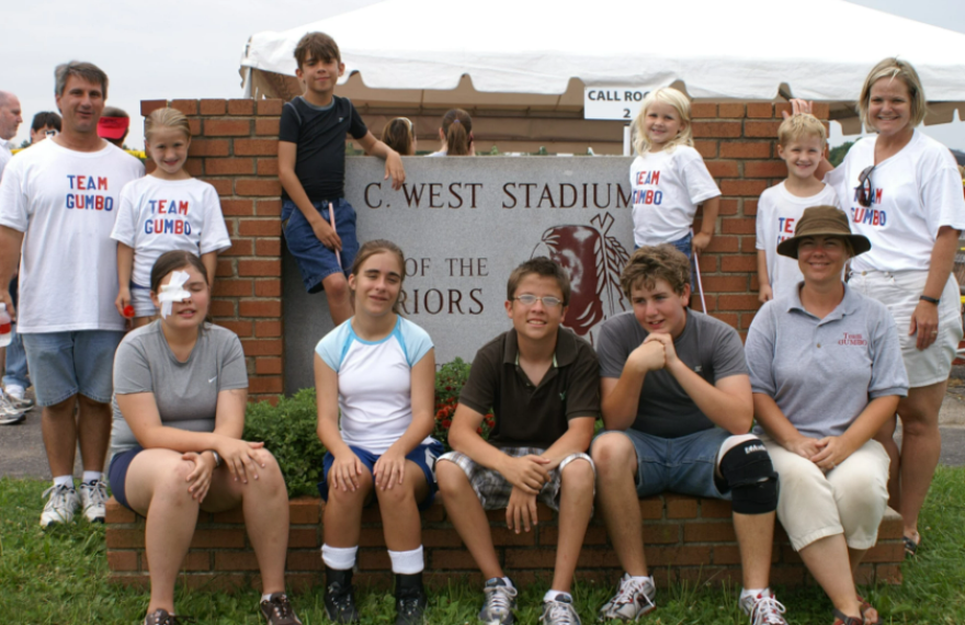 Stephanie Lamparez (bottom right) with Team Gumbo at the National Juniors Meet in St. Louis, Missouri, 2008