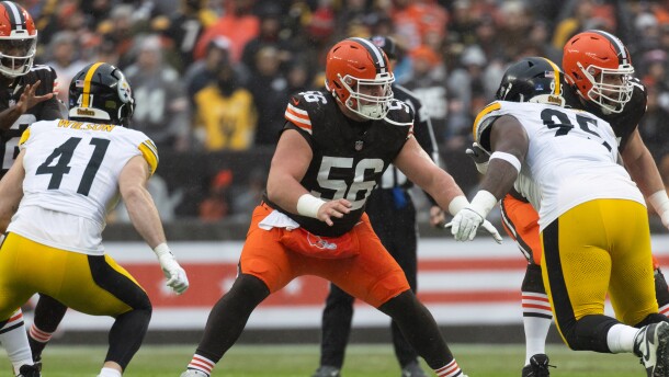 Cleveland Browns center Luke Wypler (56) blocks during an NFL football game, Sunday, Dec. 28, 2025, in Pittsburgh. 