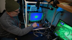 UC biologist John Layne developed a simple color vision test for crabs and other animals that uses a liquid crystal display and adjustable light-emitting diodes. The screen projects a fast-approaching object of 1 color set against a background of another.