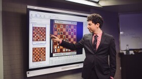 Grandmaster Alejandro Ramirez commentating on the 2020 Cairns Cup matches using online chess software.