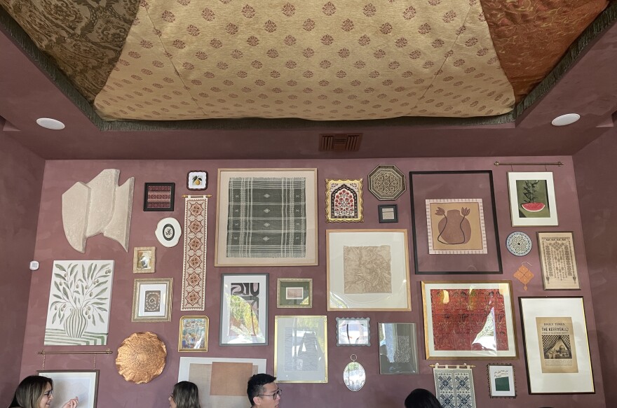 Laymoon Cafe decor