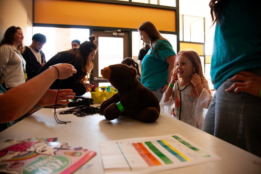 teddy bear clinic triage station 