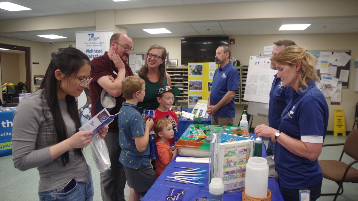 Kalamazoo opens its water facilities for Public Services Week - Vimarsana News