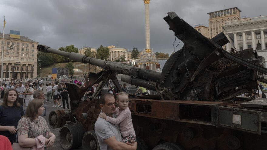 Andrew Kravchenko/AP