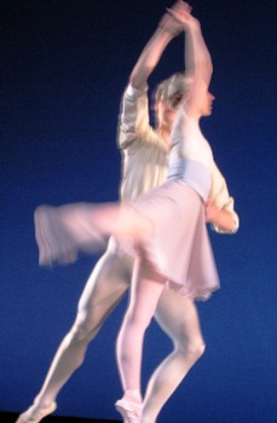 Kansas City Ballet company dancers Gabriel Davidsson and Aisling Hill-Connor during a rehearsal of "Mercy of the Elements."