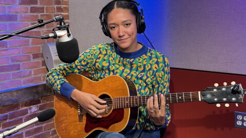 Kimaya Diggs joins The Fabulous 413 for a Live Music Session.
