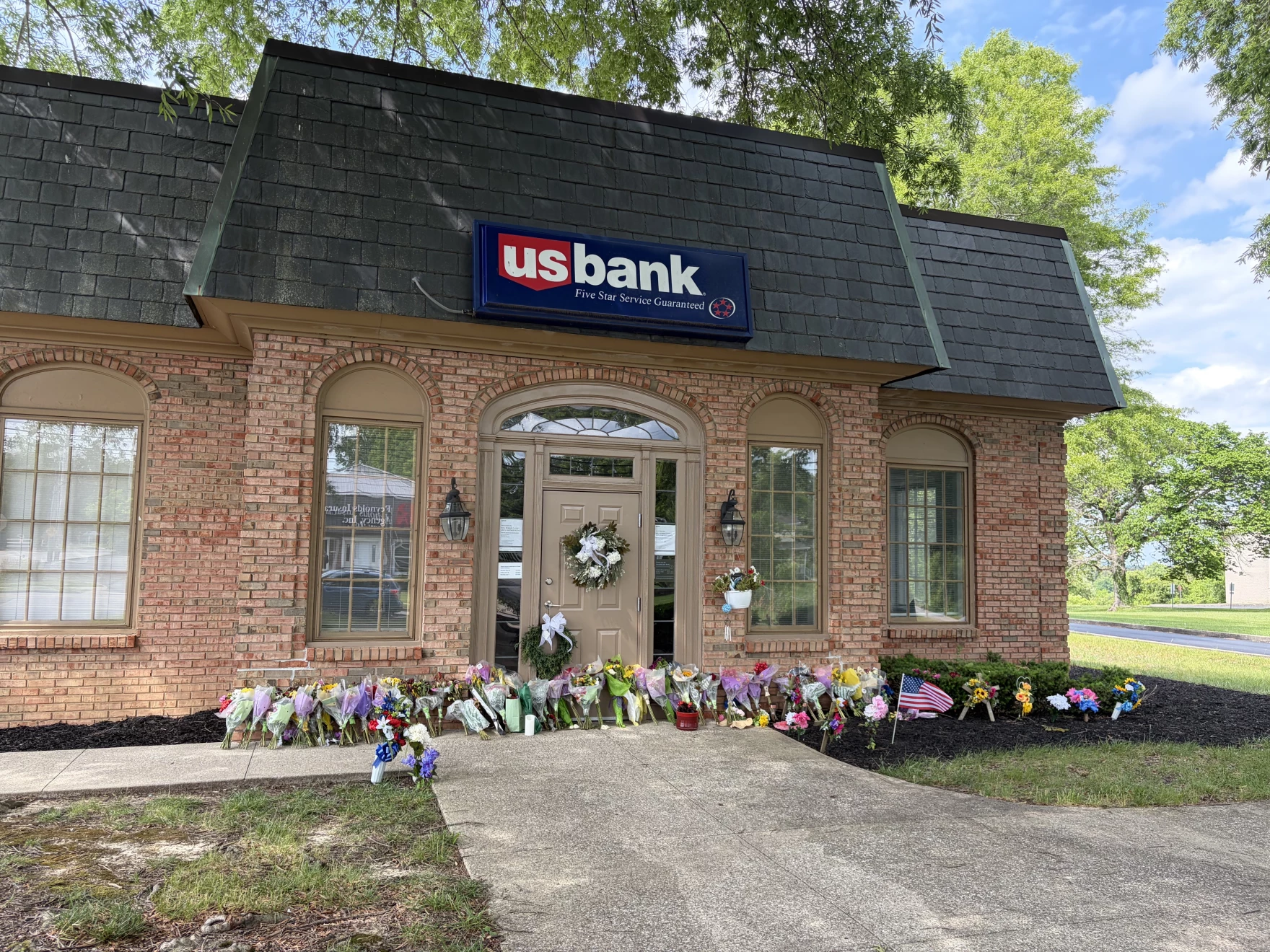 Grand jury to consider case of accused Berea bank shooter