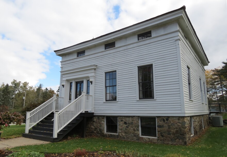 Stuart Manor in Celery Flats