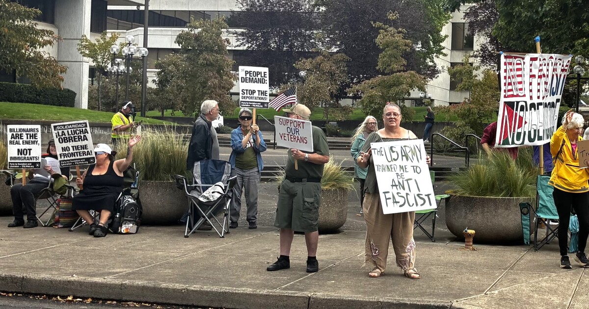 Oregon educators union holds trainings following ICE detainments near local schools
