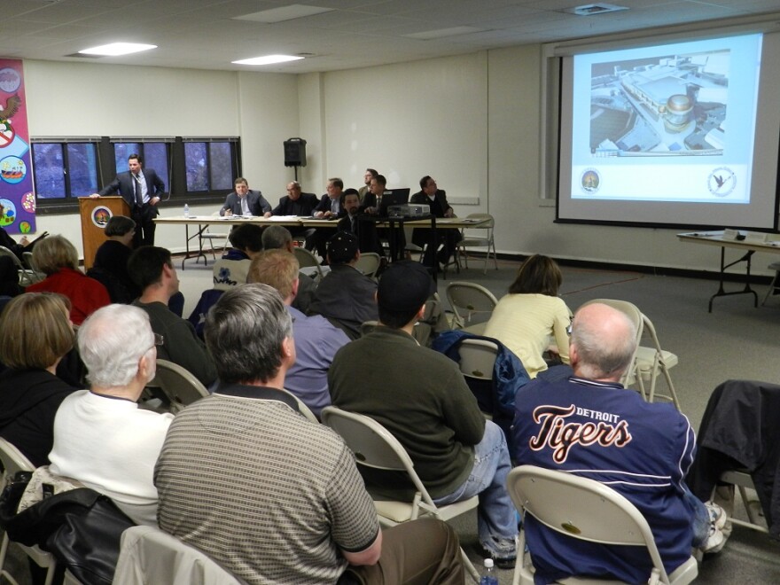 A large crowd turned out last night for a public meeting on a proposed Lansing casino