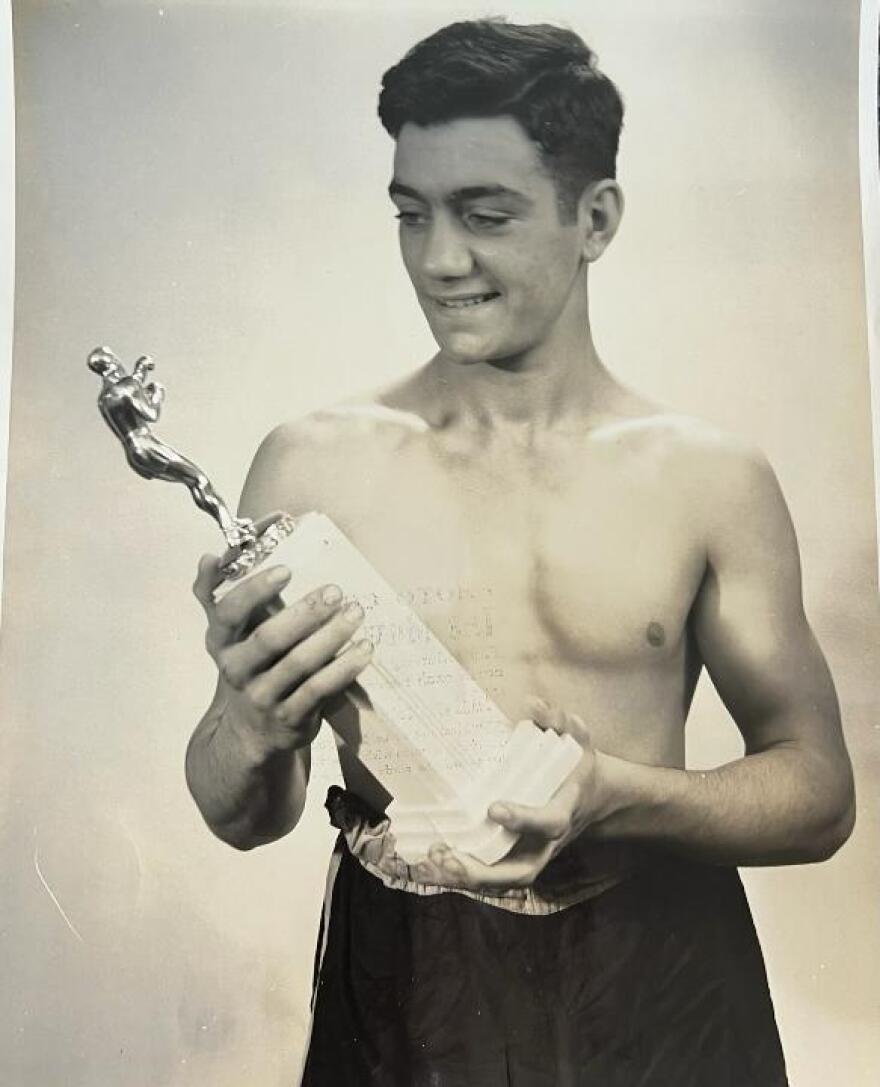 Isadore Sorce trained for Golden Glove boxing competitions by running up and down Ravine Road in the early 1940s.