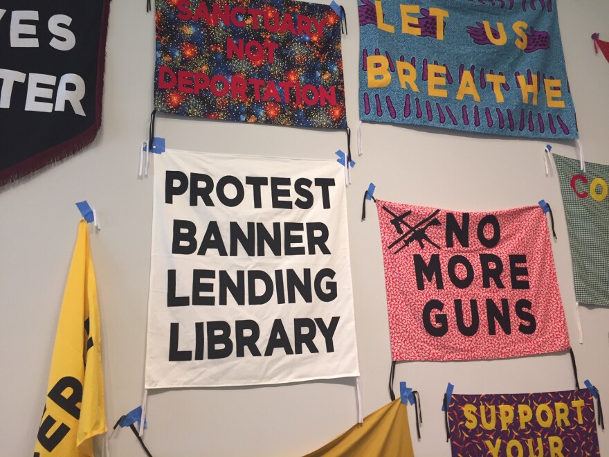 banners
