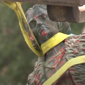San Antonio's Columbus statue being removed in July 2020.
