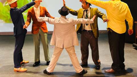 Cast of Guys and Dolls