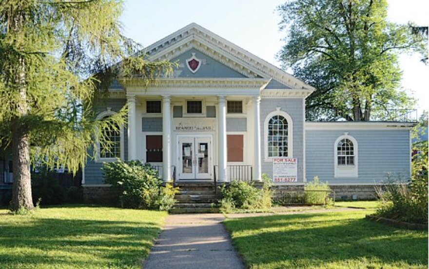 Former Fairfield Library in Central Park area